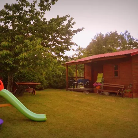 Lodge Domki Letniskowe Pod Czeresnia *