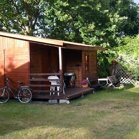 Lodge Domki Letniskowe Pod Czeresnia *